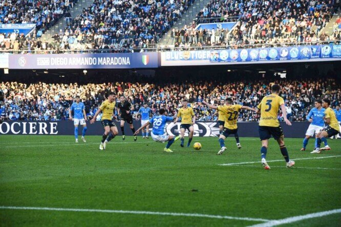 GLI HIGHLIGHTS DELLA PARTITA A CURA DI NAPOLI FANS TUBE