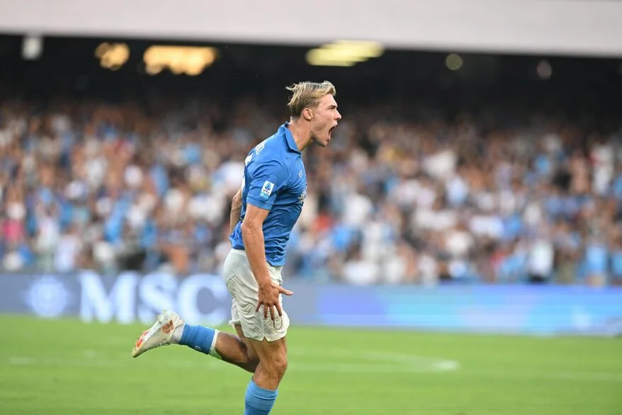 2^ Giornata Seriea A: Napoli-Como 1-2 2^ Giornata Seriea A: Napoli-Como 1-2