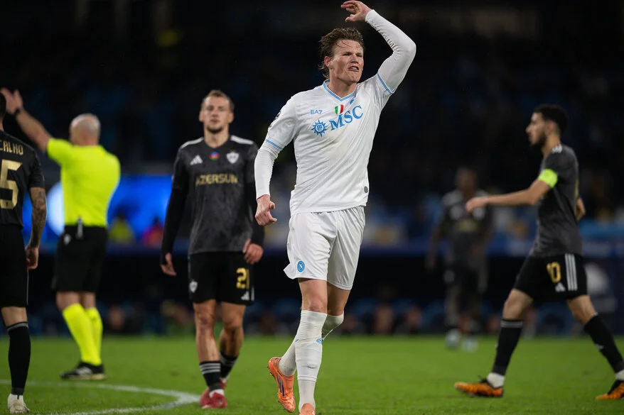 Napoli-Qarabab 2-0 Napoli-Qarabab 2-0